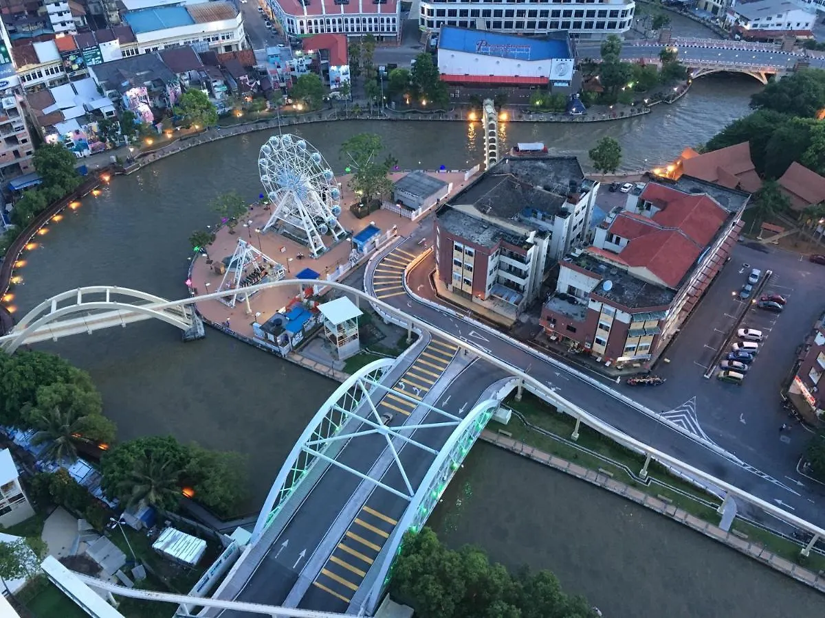 Luxury 3Br Penthouse I The Shore Hotel & Residence I Seaview I Poolview I 6-9Pax 豪华3房顶层公寓 Malacca Malaysia