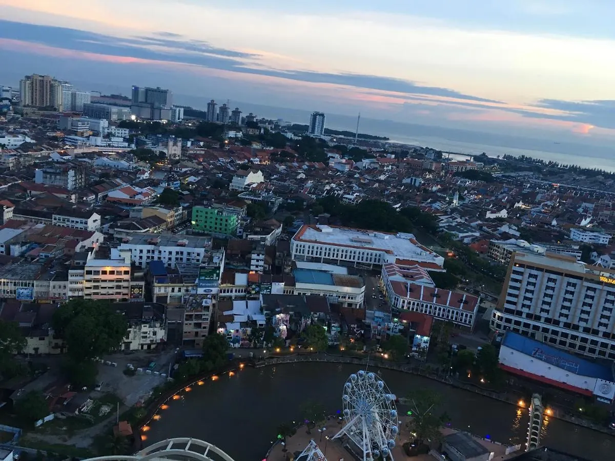 Luxury 3Br Penthouse I The Shore Hotel & Residence I Seaview I Poolview I 6-9Pax 豪华3房顶层公寓 Malacca Apartment