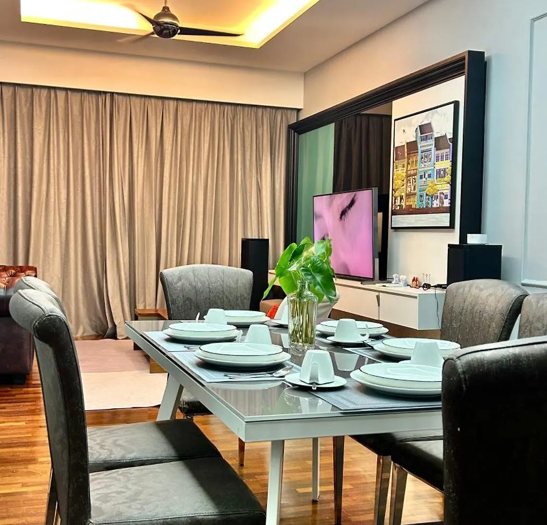 Apartment Luxury 3Br Penthouse I The Shore Hotel & Residence I Seaview I Poolview I 6-9Pax 豪华3房顶层公寓 Malacca Malaysia